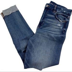 [American Eagle] Distressed Super Hi-Rise Jegging